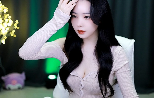 欧美特黄BBBBBBBCD码嗯